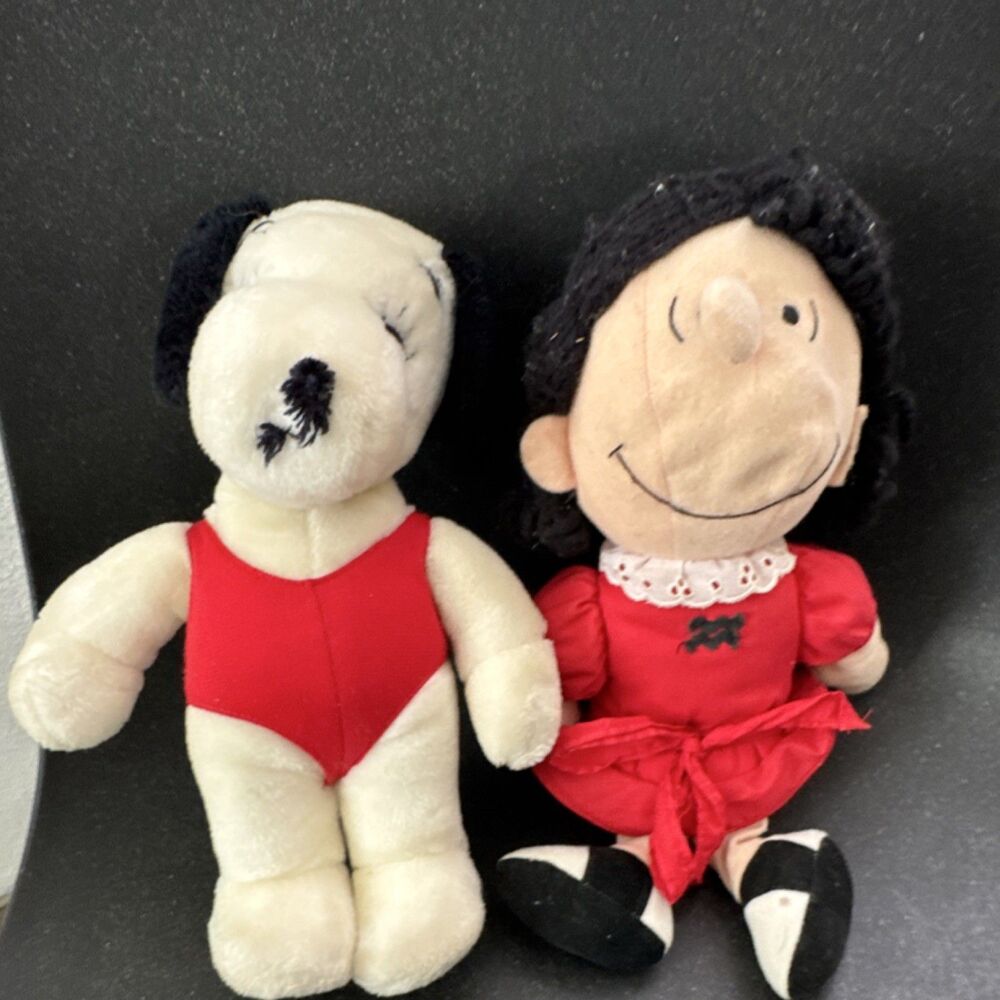 Vintage Peanuts Snoopy & Lucy Plush Stuffed Animals